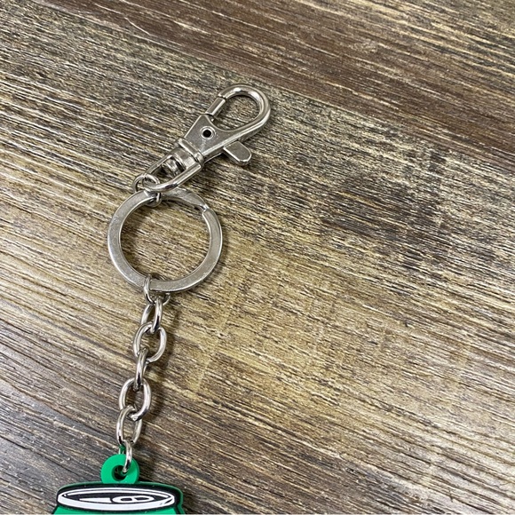 Green Can Keychain‎ - Picture 4 of 6